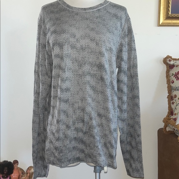 Lululemon - Picture 2 of 8